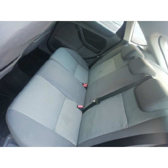 ford focus berlina (cap) del año 2006