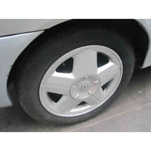 renault megane i fase 2 classic (la..) del año 2000