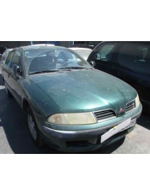 mitsubishi carisma berlina 5 (da0) del año 2000