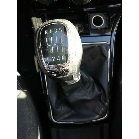 opel astra gtc del año 2010