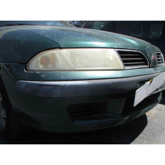 mitsubishi carisma berlina 5 (da0) del año 2000