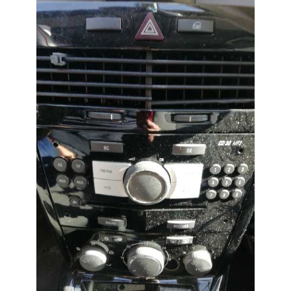 opel astra gtc del año 2010