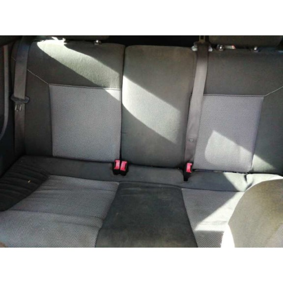 opel astra gtc del año 2010