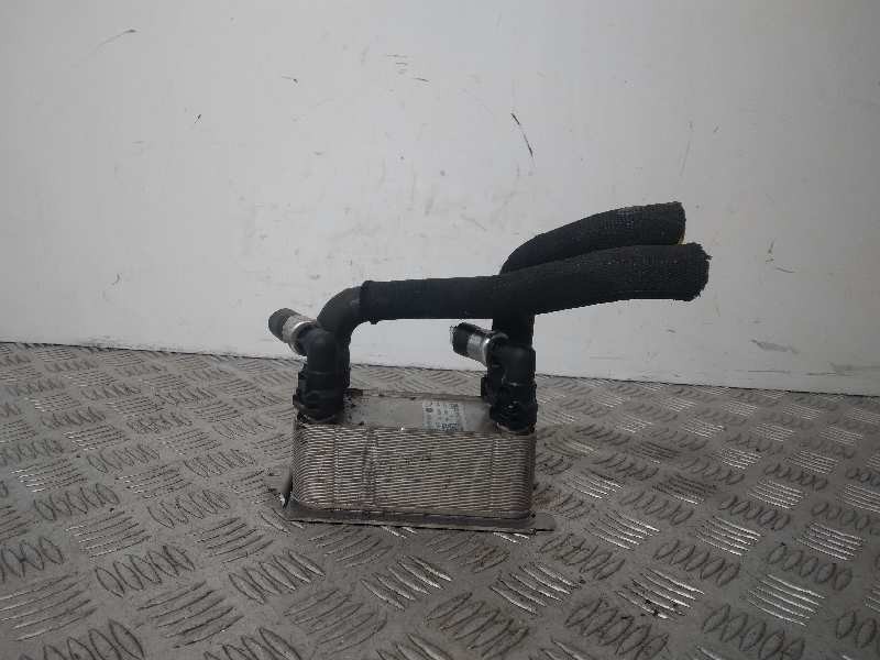 Recambio de enfriador aceite motor para jaguar xe portfolio awd referencia OEM IAM AW837A095AA  