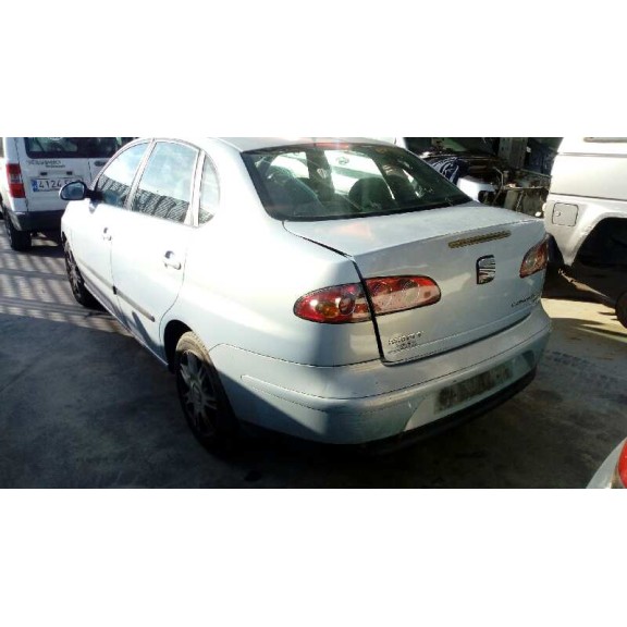 seat cordoba berlina (6l2) del año 2003
