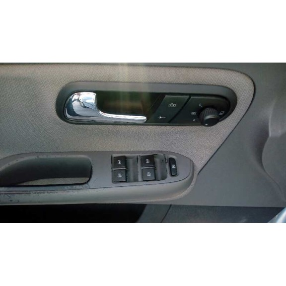 seat cordoba berlina (6l2) del año 2003