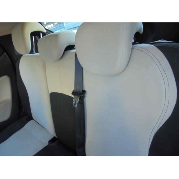 lancia ypsilon (402) del año 2013