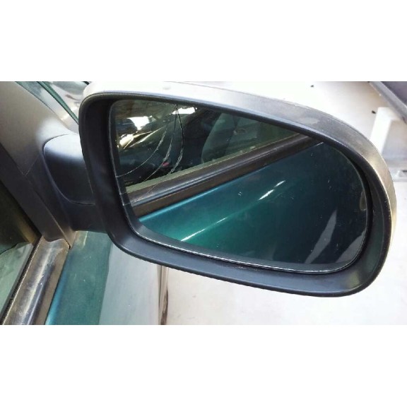 opel corsa c del año 2002