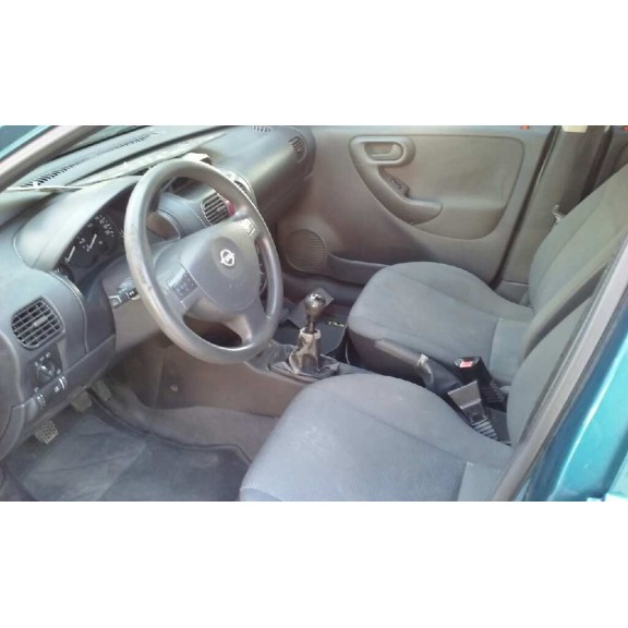 opel corsa c del año 2002