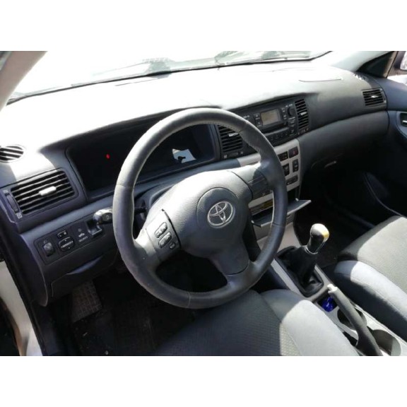 toyota corolla (e12) del año 2005