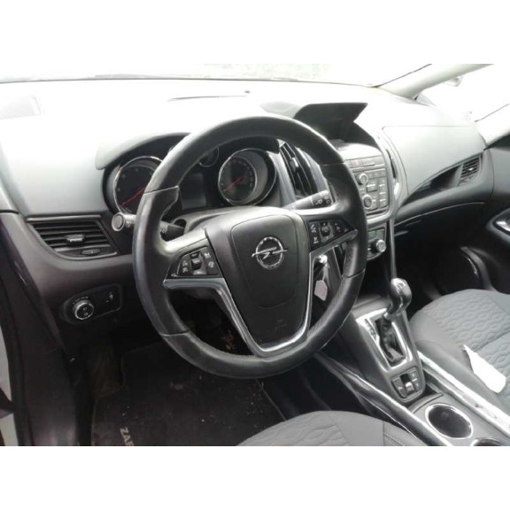 opel zafira tourer del año 2012