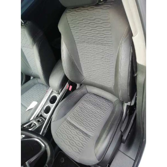 opel zafira tourer del año 2012