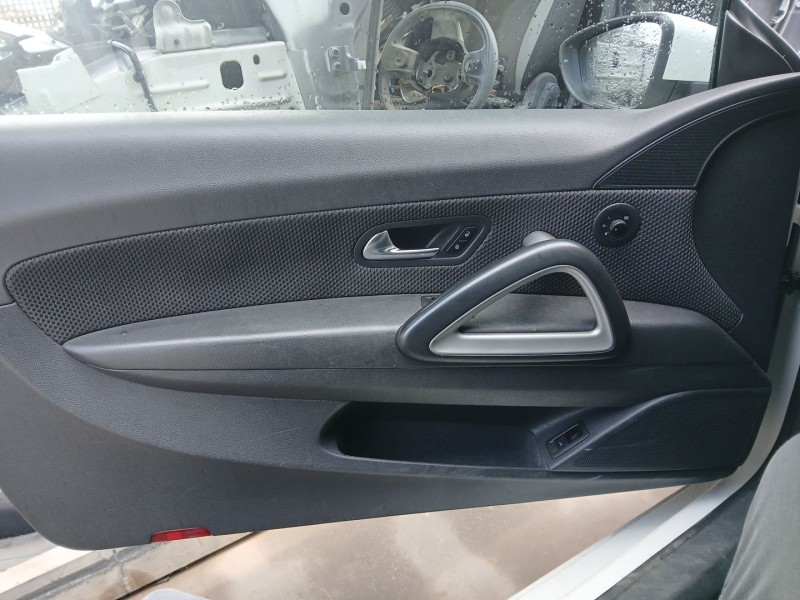 Recambio de guarnecido puerta delantera izquierda para volkswagen scirocco iii (137, 138) 1.4 tsi referencia OEM IAM 1K8867011AT
