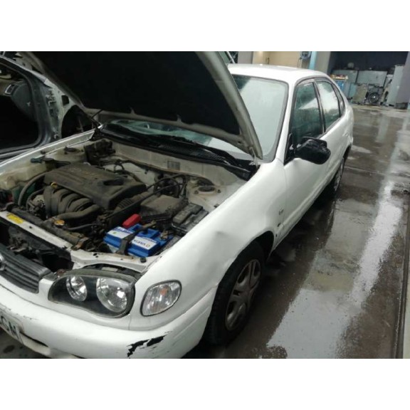 toyota corolla (e11) del año 2001