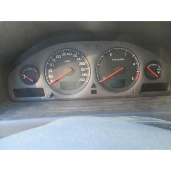 volvo s60 berlina del año 2001