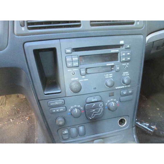 volvo s60 berlina del año 2001