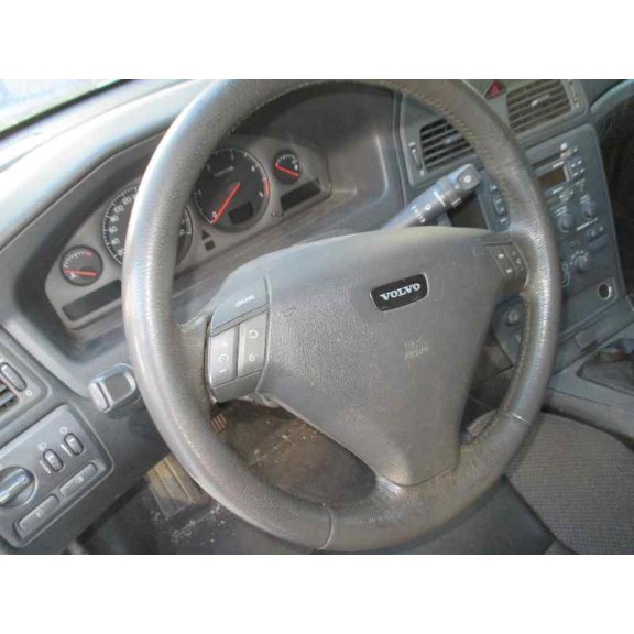 volvo s60 berlina del año 2001