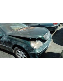 mercedes-benz clase c (w203) berlina del año 2000