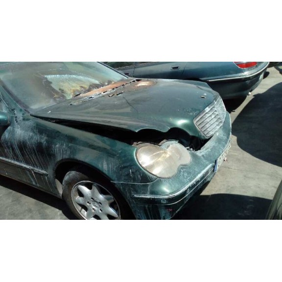 mercedes-benz clase c (w203) berlina del año 2000