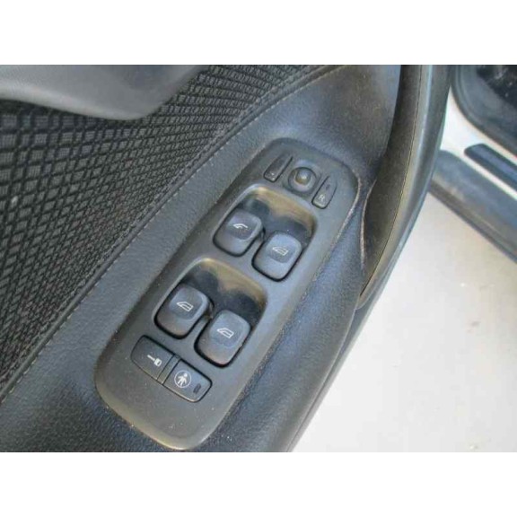 volvo s60 berlina del año 2001