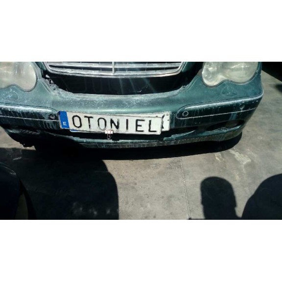 mercedes-benz clase c (w203) berlina del año 2000