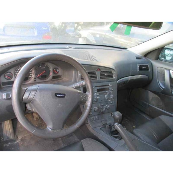 volvo s60 berlina del año 2001