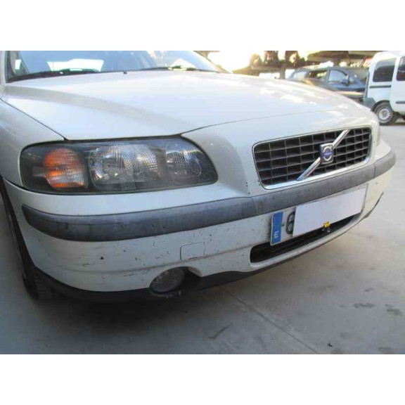 volvo s60 berlina del año 2001