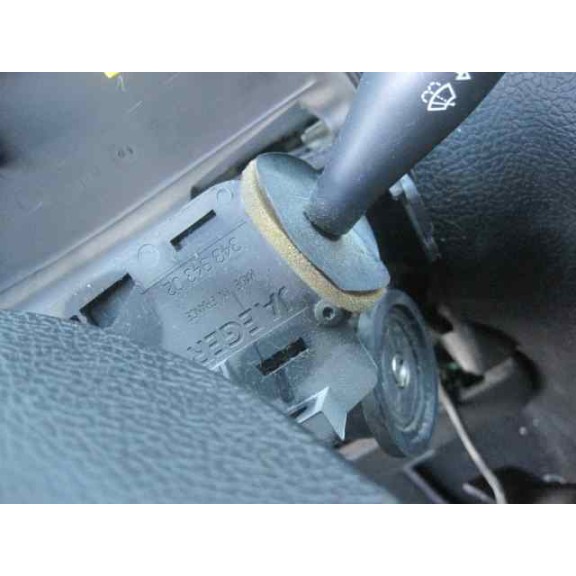 peugeot 206 berlina del año 1999