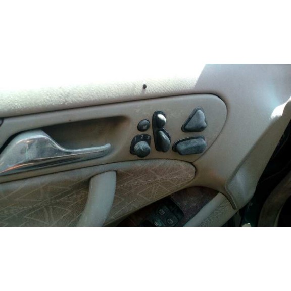 mercedes-benz clase c (w203) berlina del año 2000