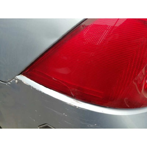 ford mondeo berlina (ge) del año 2004