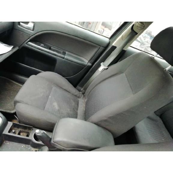 ford mondeo berlina (ge) del año 2004