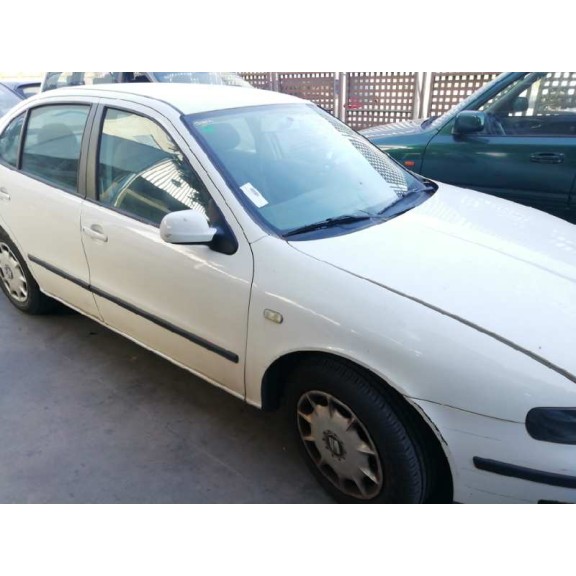 seat toledo (1m2) del año 2000