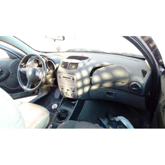 alfa romeo 147 (190) del año 2004