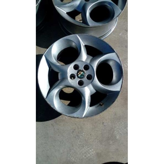 alfa romeo 147 (190) del año 2004