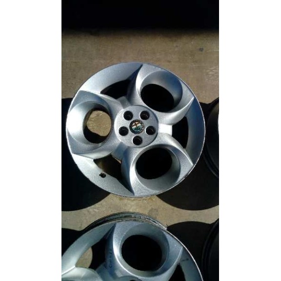 alfa romeo 147 (190) del año 2004