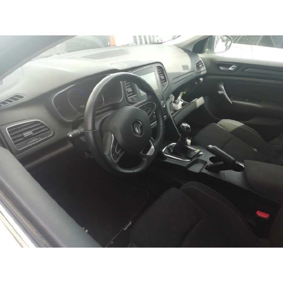 renault megane iv berlina 5p del año 2018