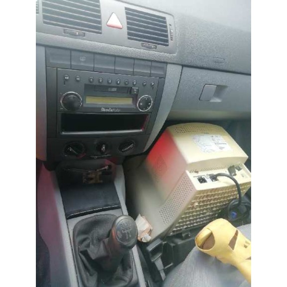 skoda fabia (6y2/6y3) del año 2001