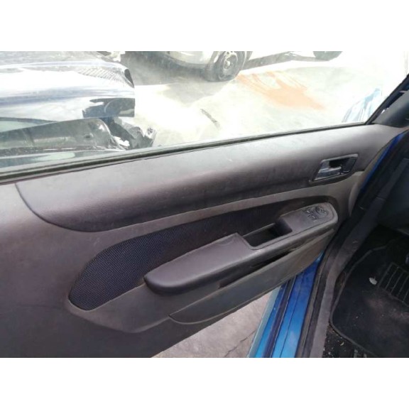 ford focus berlina (cap) del año 2005