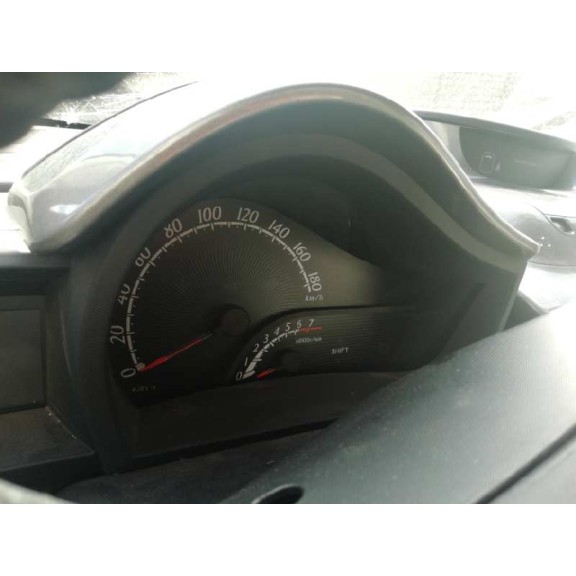 toyota iq del año 2010