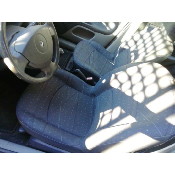 renault clio ii fase ii (b/cb0) del año 2002