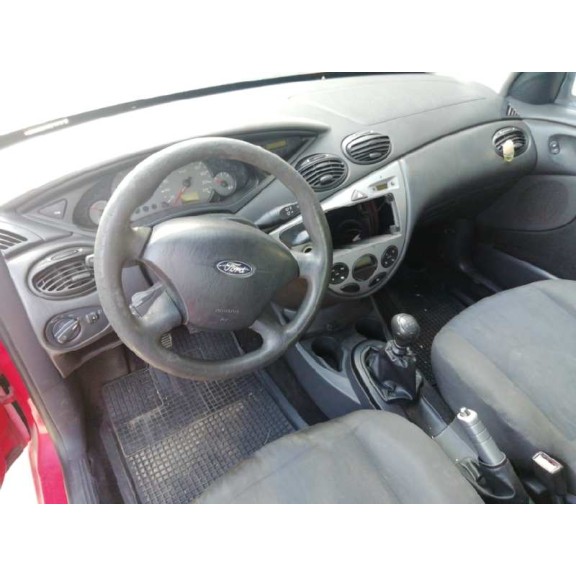 ford focus berlina (cak) del año 2004