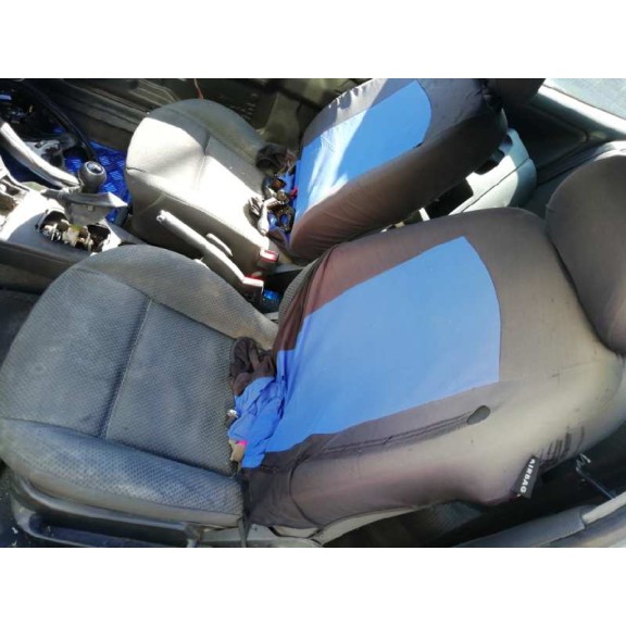 volkswagen polo berlina (6n2) del año 2000