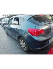 opel astra j lim. del año 2015