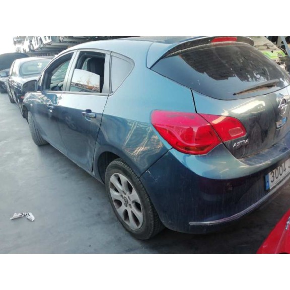opel astra j lim. del año 2015