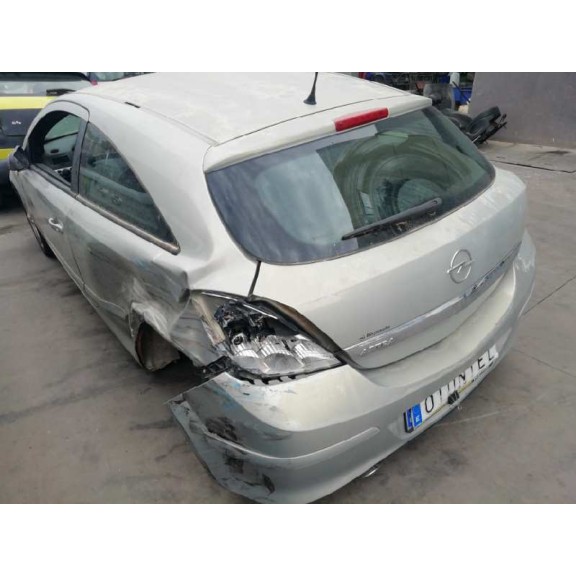 opel astra gtc del año 2005