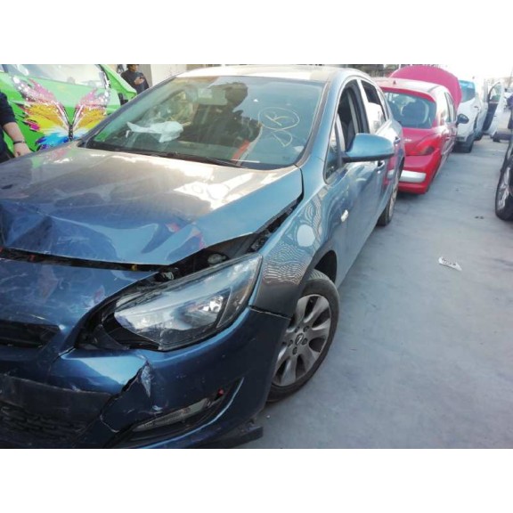 opel astra j lim. del año 2015