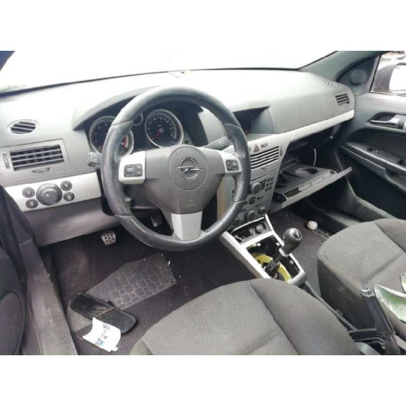 opel astra gtc del año 2005