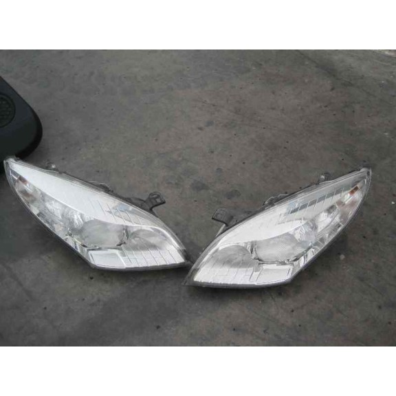 renault megane iii berlina 5 p del año 2013