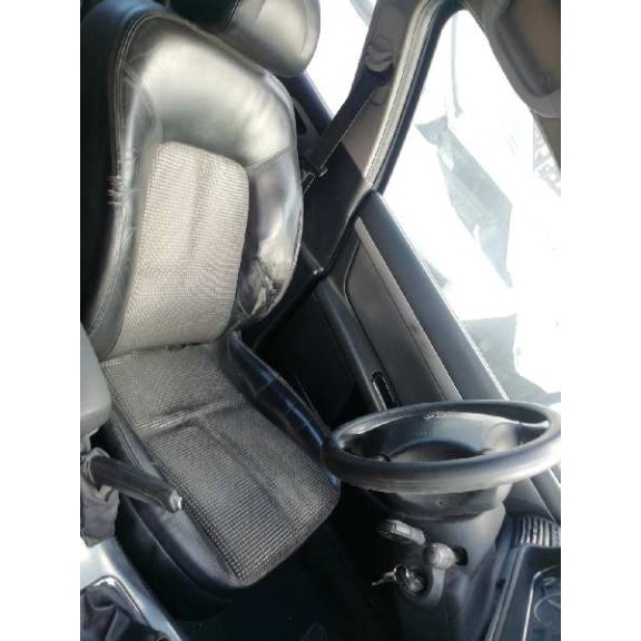 peugeot 407 del año 2004