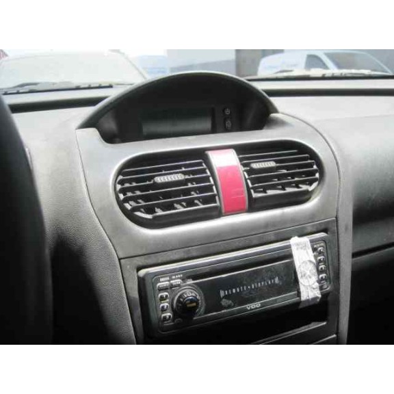 opel corsa c del año 2003